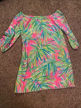 Lilly Pulitzer Bright Off-Shoulder Dress with Green Palm Print. Girls XL 12/14.